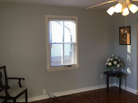 3rd image of 1906 Elkridge Ln