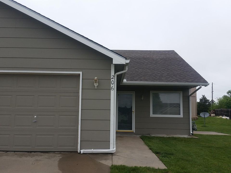 1st image of 206 Cedar Point Ct