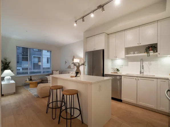15858 Fraser Hwy #113, Surrey, BC V4N 6X4