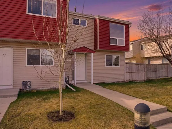 5425 N Pensacola Cres SE #49, Calgary, AB T2A 2G7
