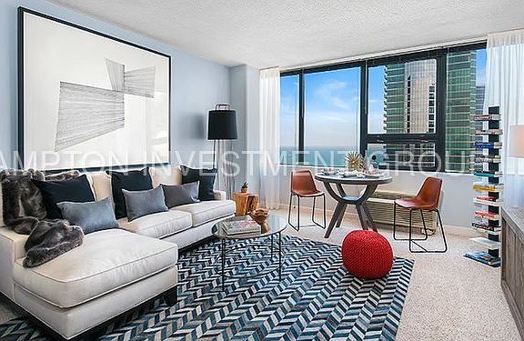 4th image of 1250 S Michigan Ave APT 1604