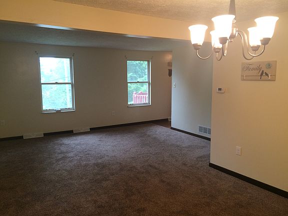 5th image of 516 Dickson Ave