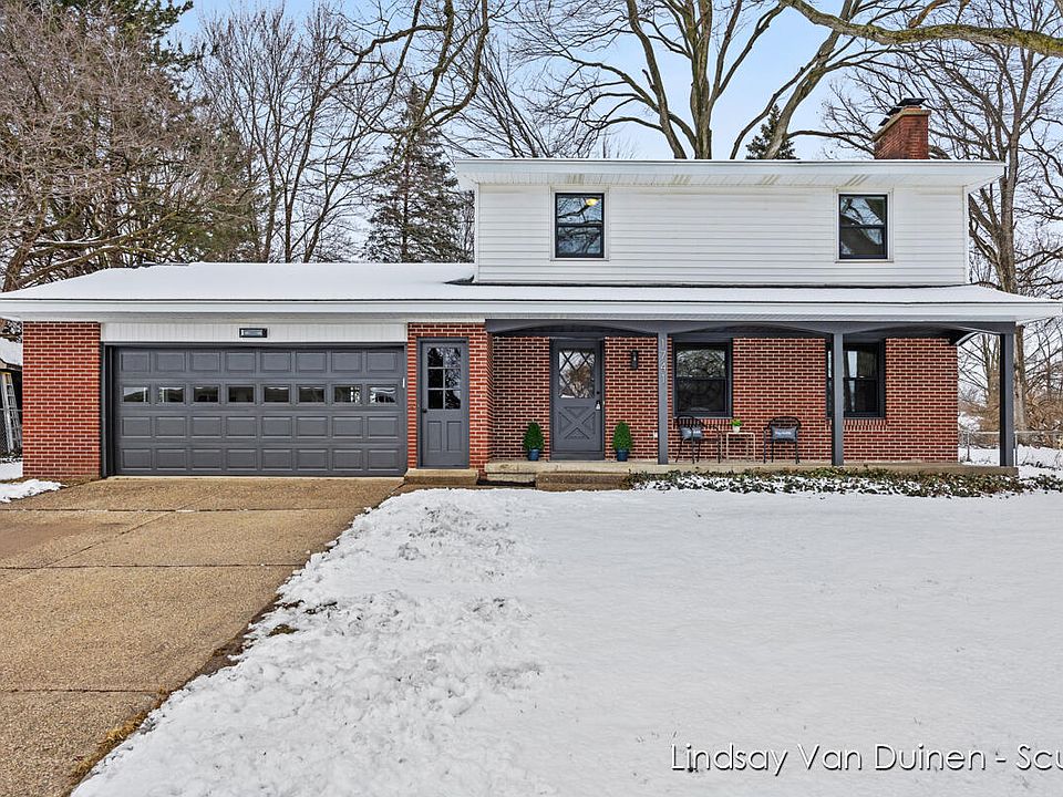 1741 Southlawn St, Jenison, MI 49428 Zillow