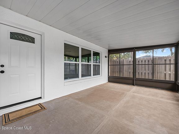 2nd image of 2131 Harrison St