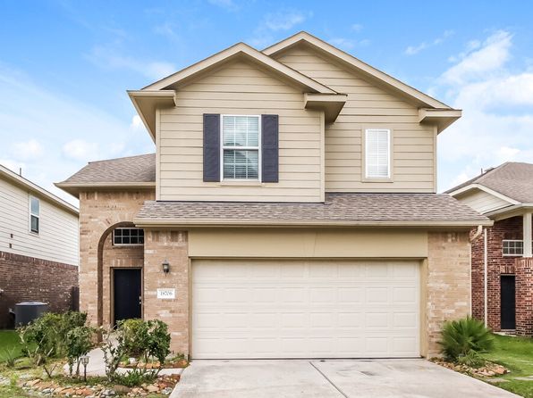 18706 Walden Glen Cir