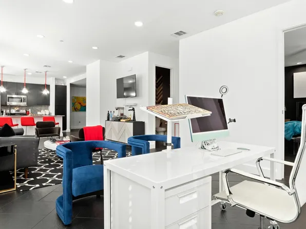 1505 Elm St APT 203, Dallas, TX 75201