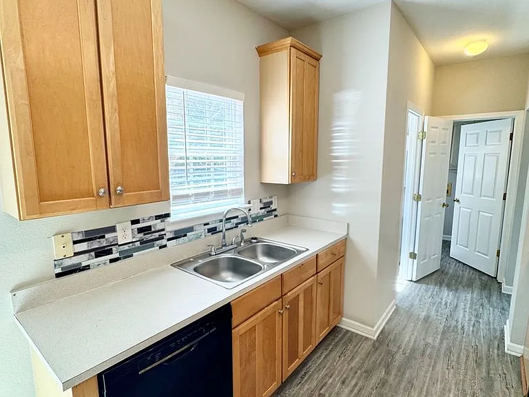 9413 Thatcher Hall Ct — Photo 9