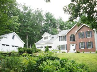 11 Apache Rd, Nashua, NH 03063