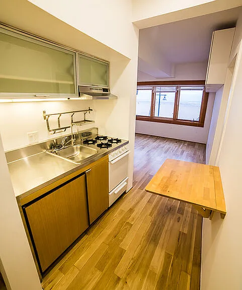 8 Brooks Ave — Photo 15