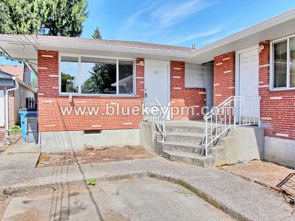 608 E 16th St, Vancouver, WA 98663