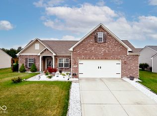2418 Ashton Ln, Greenwood, IN 46143