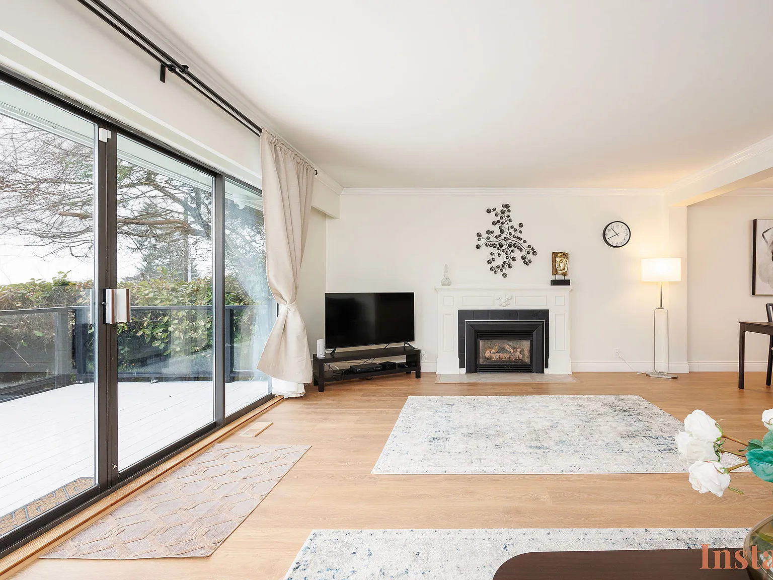 5 bed, 2570 sqft, $6,575 — Photo 4