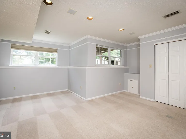 872 N Waterford Ln — Photo 10