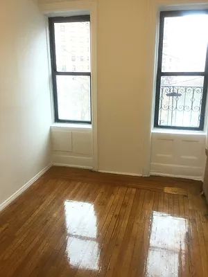 Rented by Crosstown Apartments NYC | media 22