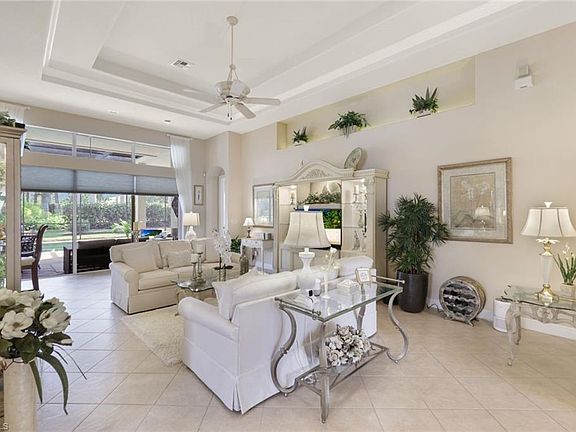 5th image of 8823 Largo Mar DR