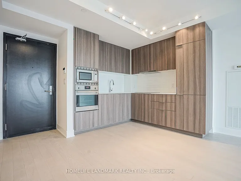 955 Bay St #3806 — Photo 5