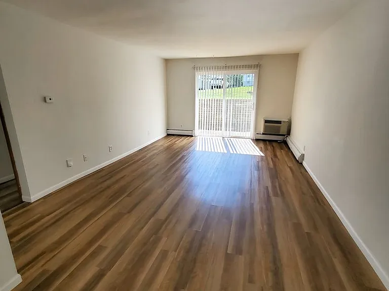 Nakoma Heights Apartment Homes — Photo 39