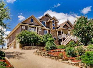 83 Sailboat Dr, Eureka Springs, AR 72631