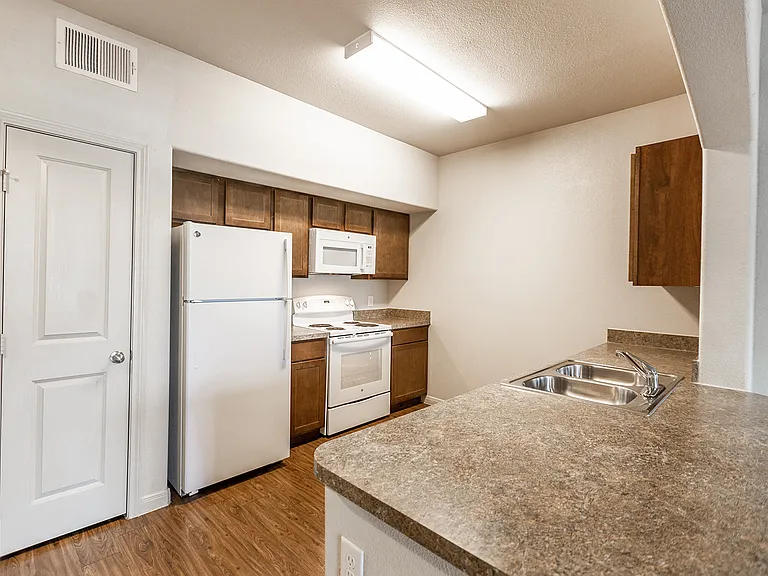 Freedom Hills Ranch Apartments — Photo 70