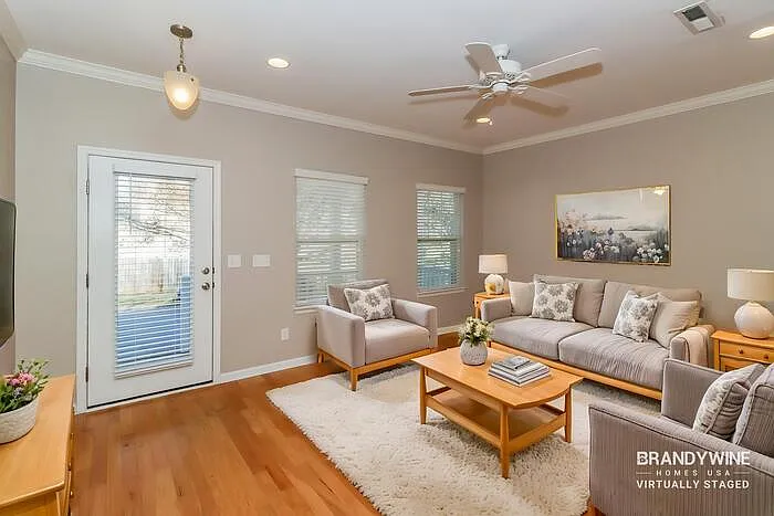 11511 McDunkeld Dr — Photo 6