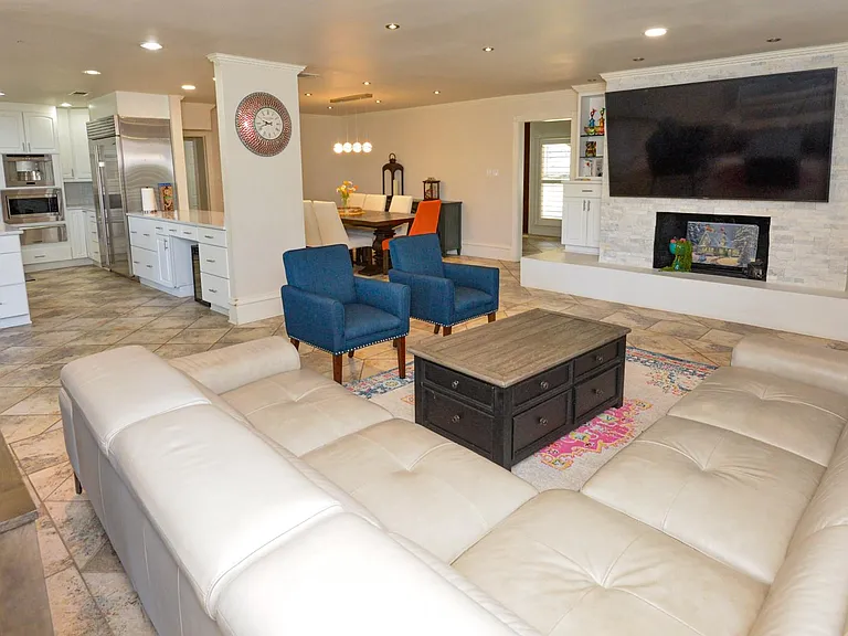 10710 D K Ranch Rd — Photo 5