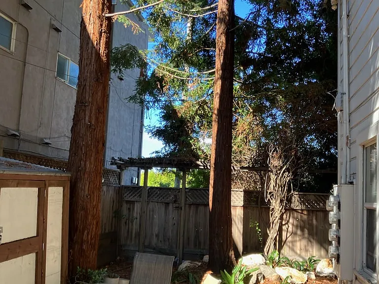 5254 Claremont Ave — Photo 1