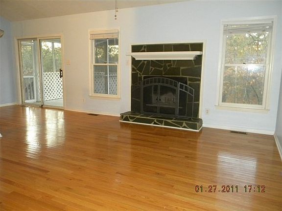 3rd image of 245 W Longleaf Drive