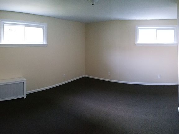 1ST BEDROOM