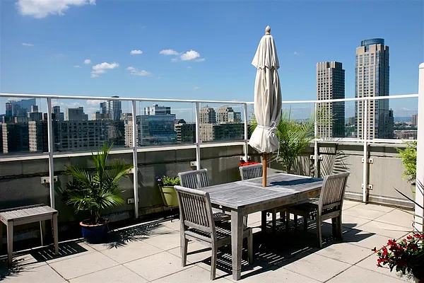Rented by Corcoran | media 14