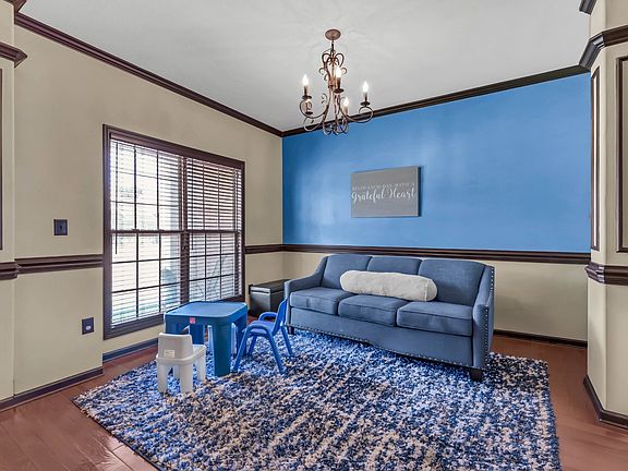 4th image of 1196 Chinook Cir