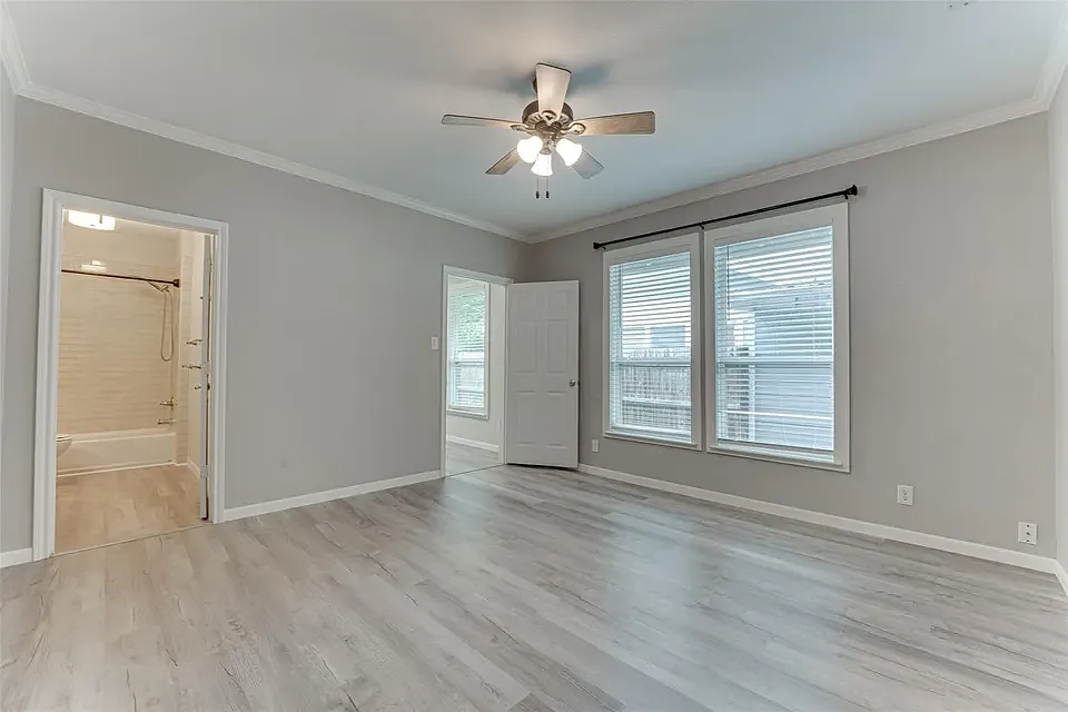 1 bed, 864 sqft, $1,200 — Photo 4