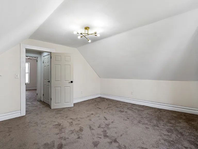 415 Mills Ave — Photo 19