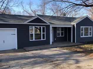 1913 Gravois Rd, High Ridge, MO 63049