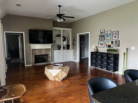 4th image of 4192 Bramble Crest Dr