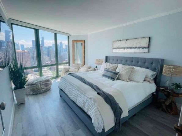 111 W Maple St APT 2606