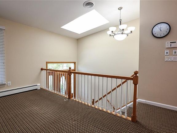 3rd image of 3080 Clover St