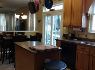 106 Woodberry Dr, Egg Harbor Township, NJ 08234