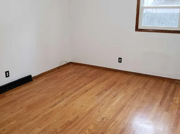 2925 Santa Fe Trl, Racine, WI 53404