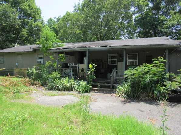 3157 Locust Grove Rd, Newbern, TN 38059