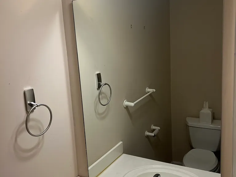 1508 Kenilworth Ave — Photo 8
