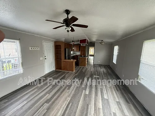 1735 Blackhawk Dr Photo 1