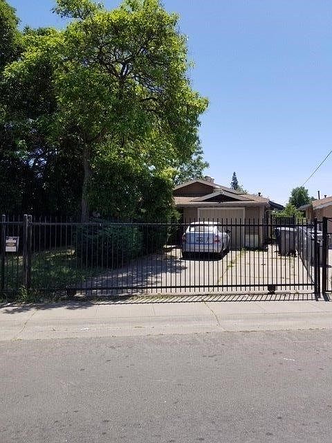 1st image of 940 Rivera Dr