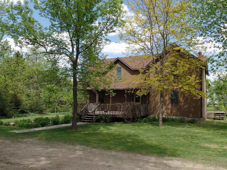 1st image of 2840 380th St