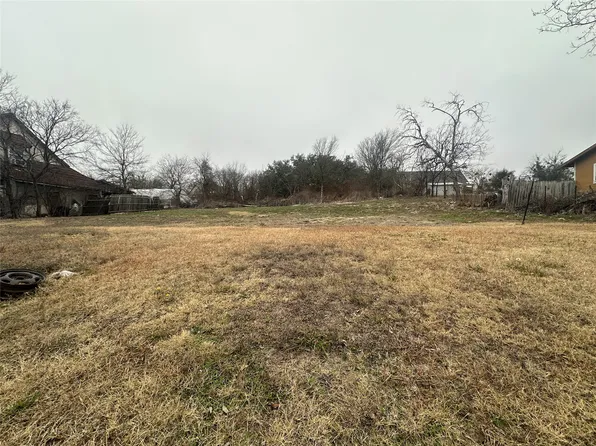 408 Cedar St, Hico, TX 76457