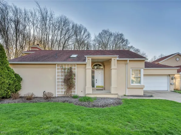 425 Armante Ct, Akron, OH 44313