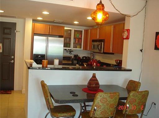 5th image of 610 Clematis St APT 708