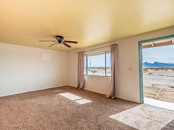 3rd image of 36302 E Lewis Ave