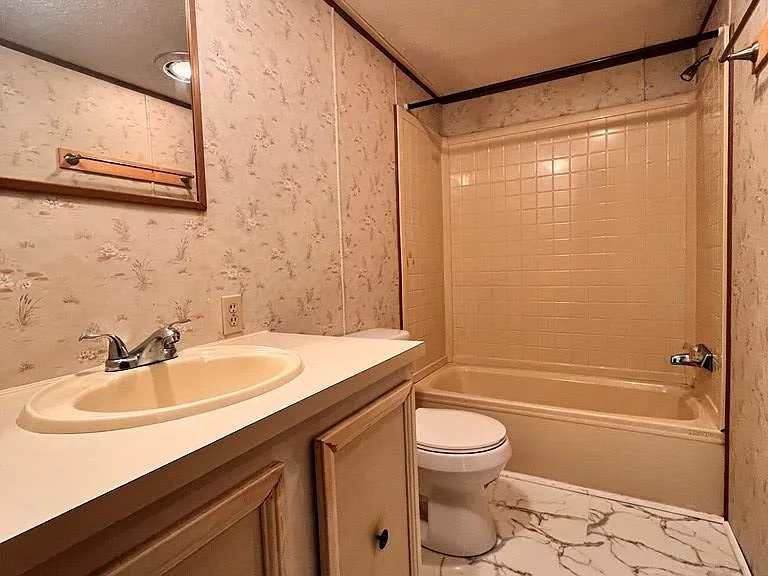 234 N Williamson Rd — Photo 18
