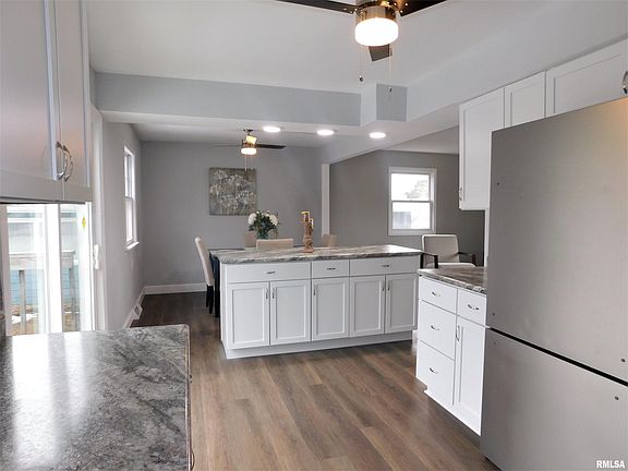 4th image of 3210 W Lombard St