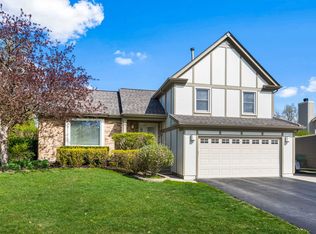 1505 Madison Dr, Buffalo Grove, IL 60089